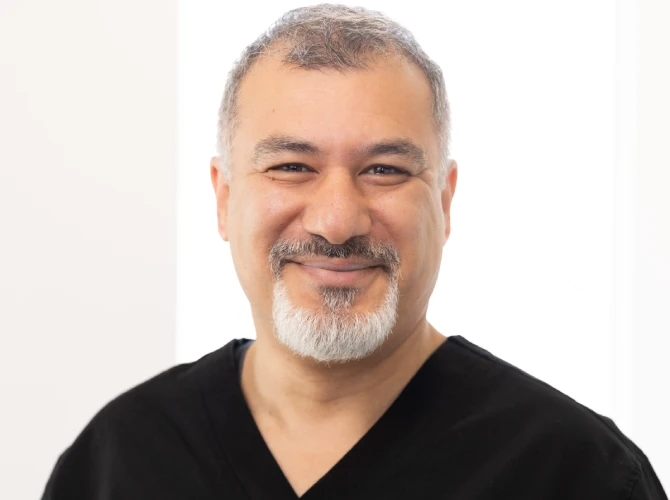 Afhsin Dentist